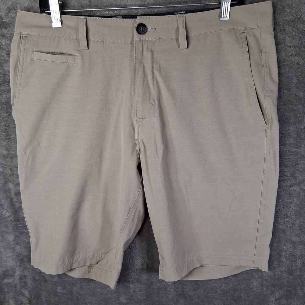 7 Diamonds Velocity Performance Shorts Men Size 34 X 10 Khaki Beige Stretch